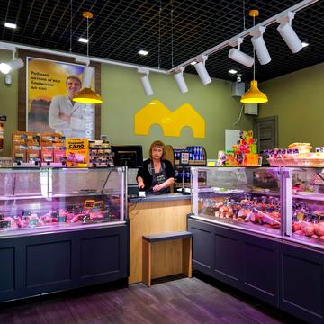 Дніпровський квартал, 5