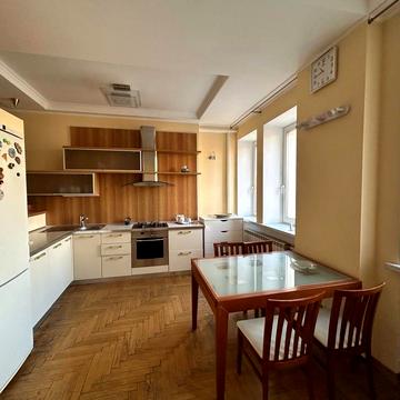 Гетьмана Павла Скоропадського вул. (Льва Толстого), 15а