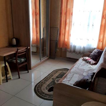 Академіка Павлова вул., 120