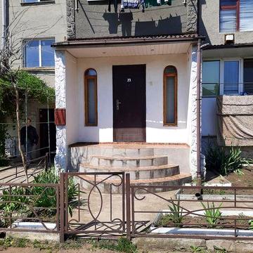 Продам 2к.кв с отдельным входом и индивидуальным отоплением