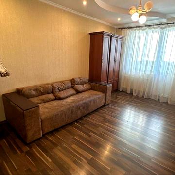 Драгоманова вул., 6/1