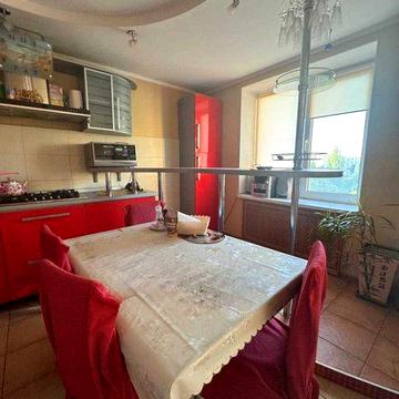 Продам 2 кімнатну кв-ру на вул.  Заболотного /Палія