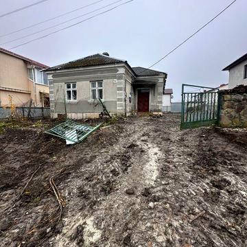 Оренда будинку по вул. Бережанській 25