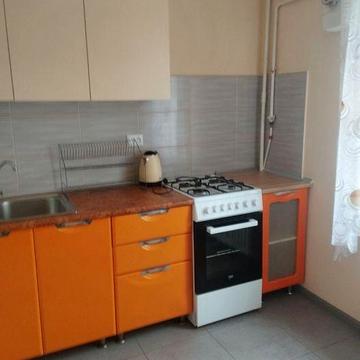 Здам у довгострокову оренду 1 чешку Київська