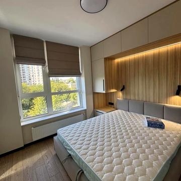 Дегтярівська вул., 25-Е