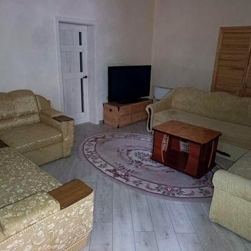 Сдам 2-х комнатную квартиру центр