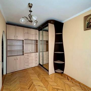 Здається 1-но кімнатна квартира