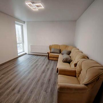 Простора 2-ох кімнатна квартира з якісним ремонтом