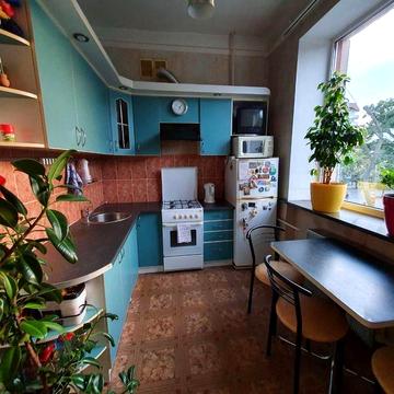 Сдаем 1 комнатную квартиру  ЦЕНТР ул Небесной Сотни 35