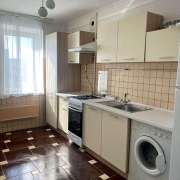 Трьохкімнатна квартира центр