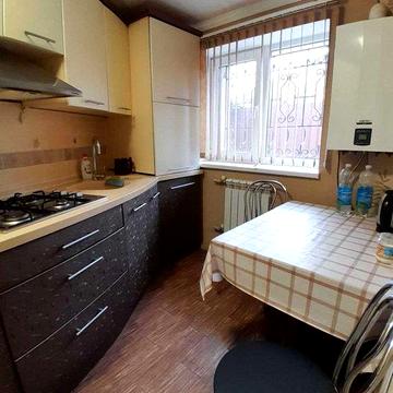 Здам 1-кімнатну квартиру в приватному секторі по вул. Водна (р-н Баси)