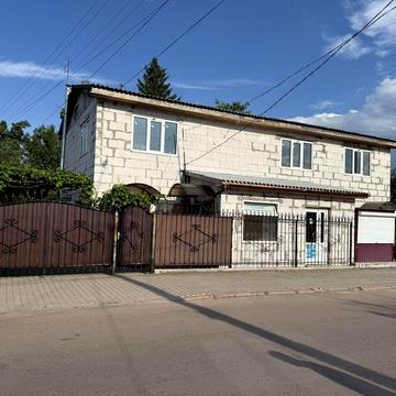Продам двоповерховий будинок