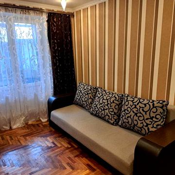 Сдам двокімнатну квартиру по вулиці Червона 3 а на довгий строк