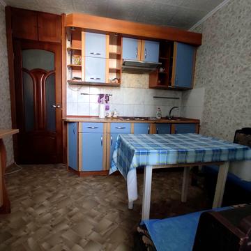 Севастопольська вул., 19