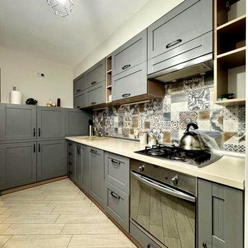 Продаж 4-кімнатної квартири з ремонтом