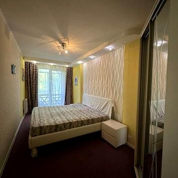 Сертифікат! 3к. Р-н Варуса. 2/5 поверх. Цегляний будинок.