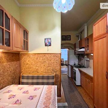 Продаж 2к Квартира Хмельницького Богдана вулиця