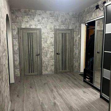 Продам трикімнатну квартиру в центральном районі міста