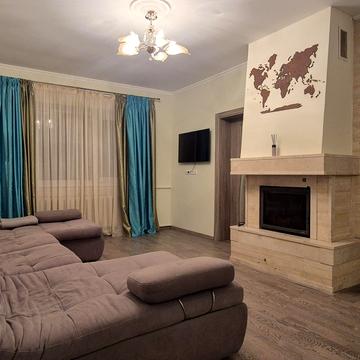 Михайла Мельника вул., 5А