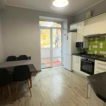 Остроградських вул. (), 14