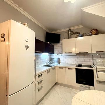 Полтавська вул., 45