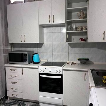 Севастопольська вул., 19