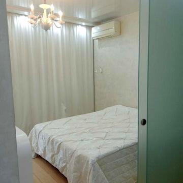 Квартира в оренду ЖК Комфорт Таун, закрита територія.