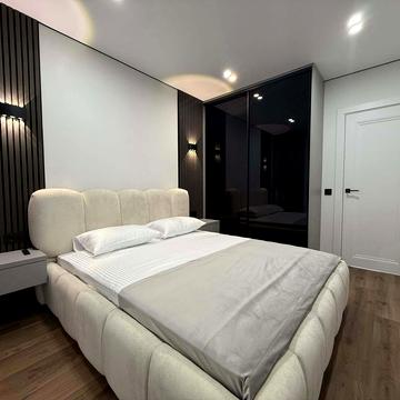 Юліана Пелеша вул., 3