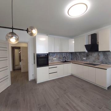 Сергія Данченка вул., 30