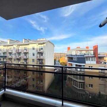 Петра Лінтура вул., 7-Б