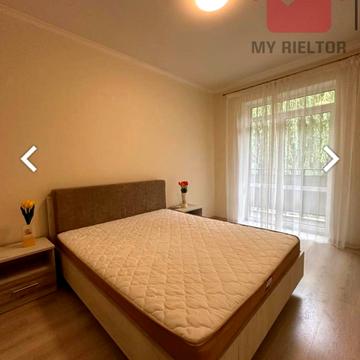 Полонинська, 30