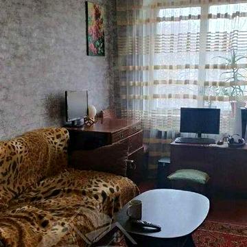 Продам 2кімнатну квартиру на Харківській під ремонт