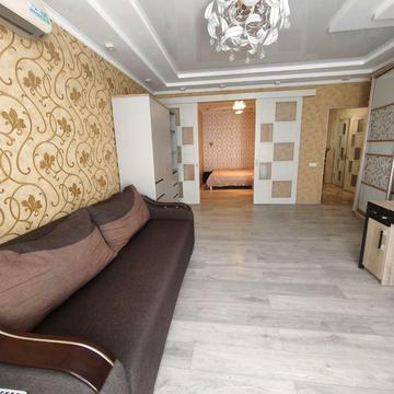 Шкільна вул., 35