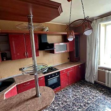 Сдаю квартиру ул Парковая 77/грушевского