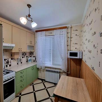 Сучасна квартира на Шуменському . Вікна на Миколаїв .