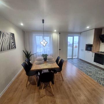 Академіка Тамма вул., 3/163