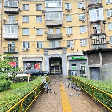 Мечникова вул. (Кловський), 10/2