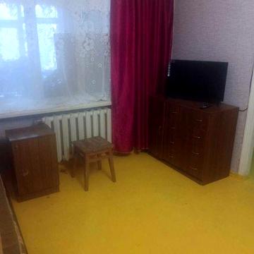 Сдам 2 ком. на Подоле, ул Панянка, частично, меблирована.