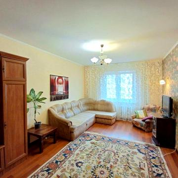 Григорія Ващенка вул., 1