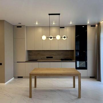 Таун з ремонтом ‼️ центральні комунікації