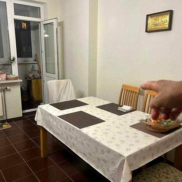 Здам велику 3-кімнатну кртиру на 90 метрів на Урлівській 11-А.