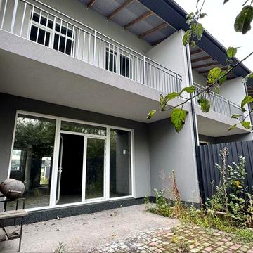 Таунхаус в центрі Ірпеня вул. Українська 130м2