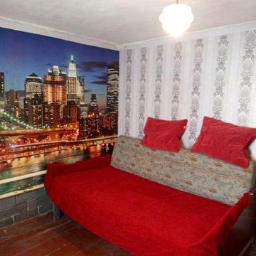 Дом из 2 комнат на Дружбе. Оплата помесячно.Заселим сразу.