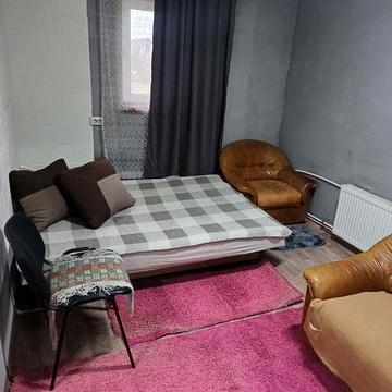 Житло недалеко вокзалу.