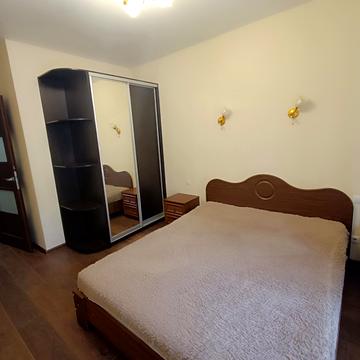 Геннадія Афанасьєва вул., 11