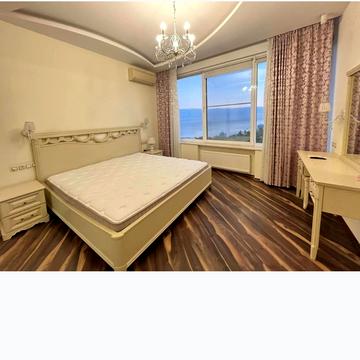 Літературна вул., 1а