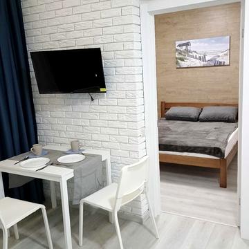 Вацлава Гавела бульв. (Івана Лепсе), 28