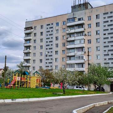 Срочно .От владельца..Продам 3 комнатную квартиру в новострое 62 вк.м.