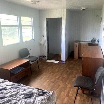 Дача у місті по вул.Чіковані