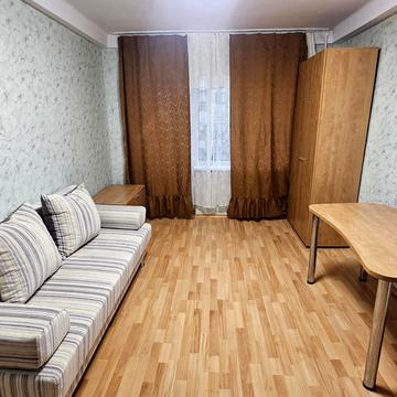 Вінстона Черчилля вул. (Червоноткацька), 16